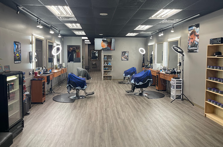 Rascon’s Barbershop & A Personal Touch Studio Rogers